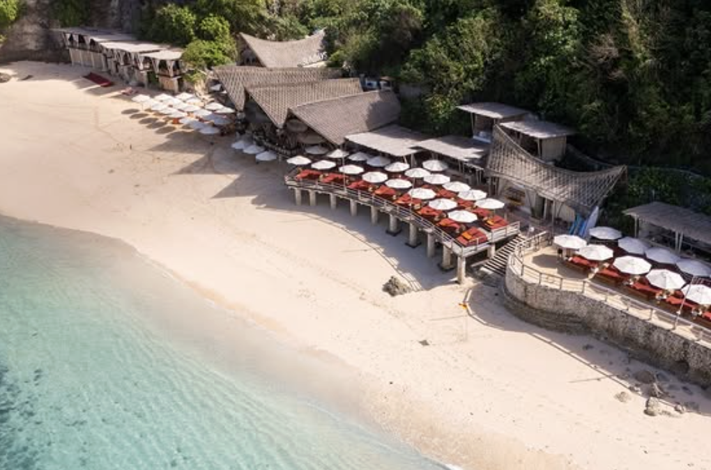 Sundays-Beach-club-Uluwatu-bali