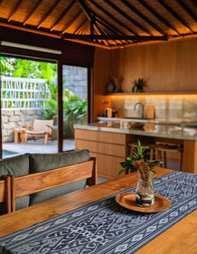 private-villas-dining